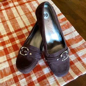 Unusable brown suede loafer size 10